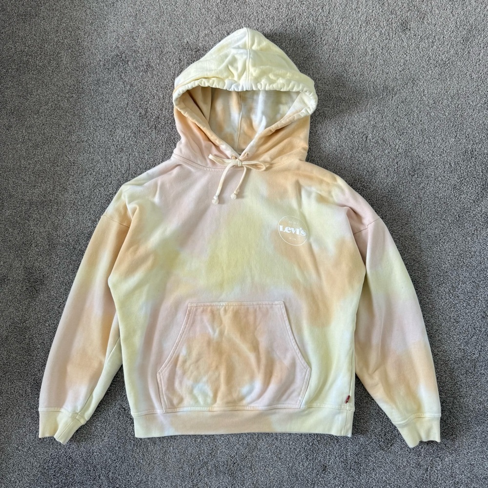 Levi’s oversized hoodie/sweatshirt